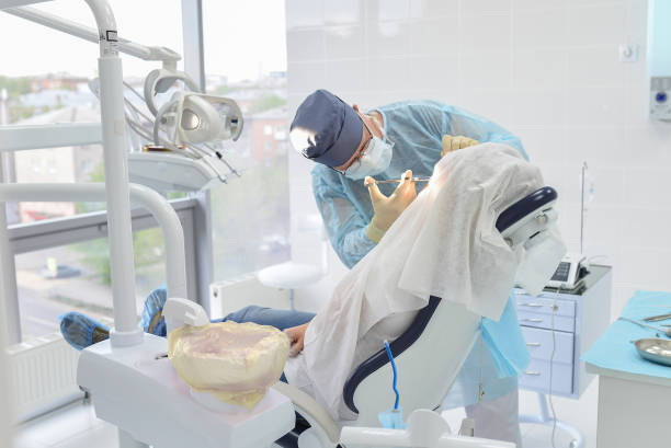 Best Emergency Denture Repair in Landmk, AR